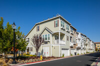 Radius in Mountain View, CA - Foto de edificio - Building Photo