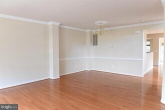 12181 Caldicot Ln in Fairfax, VA - Building Photo - Building Photo