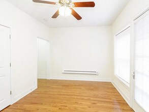 2868 N Orchard St, Unit 1 in Chicago, IL - Building Photo - Building Photo
