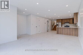 152 Clarence St in Brampton, ON - Building Photo - Building Photo