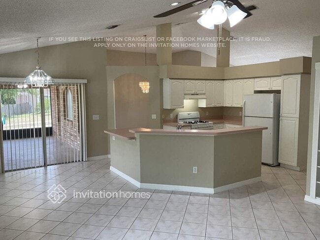 1521 April Ave in Deltona, FL - Building Photo - Building Photo