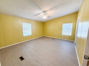 4506 Legend Falls in San Antonio, TX - Building Photo - Building Photo