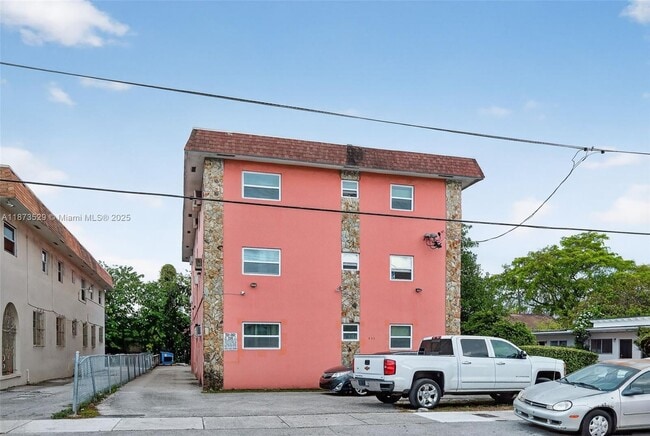 property at 458 SW 9th St