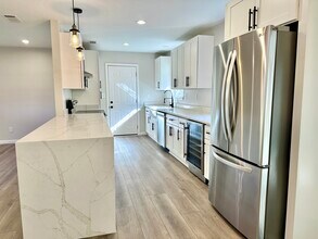 7615 Long Meadow Ln in Pensacola, FL - Building Photo - Building Photo