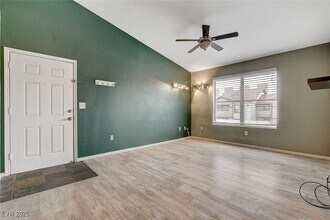 45 Maleena Mesa St in Henderson, NV - Building Photo - Building Photo