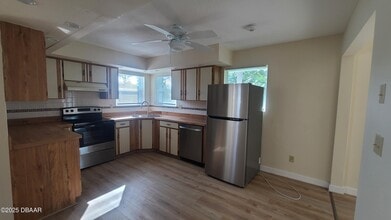 176 Snowgoose Ct in Daytona Beach, FL - Building Photo - Building Photo