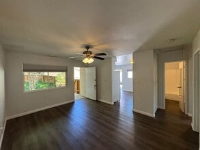 790-92 Vineyard Rd in San Marcos, CA - Building Photo - Building Photo