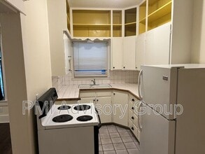 1334 SW Mulvane St in Topeka, KS - Building Photo - Building Photo