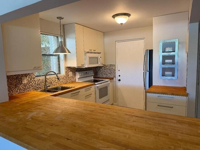 property at 2320 S Cypress Bend Dr