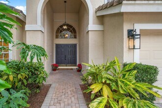 15395 Whispering Willow Dr in Wellington, FL - Building Photo - Building Photo