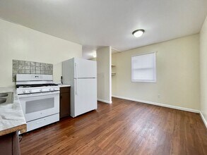 1765 Huizenga St in Muskegon, MI - Building Photo - Building Photo