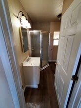 Roeding Road Duplex in Ceres, CA - Building Photo - Building Photo