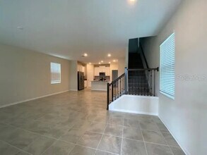 17045 Quicksilver Ave in Winter Garden, FL - Foto de edificio - Building Photo