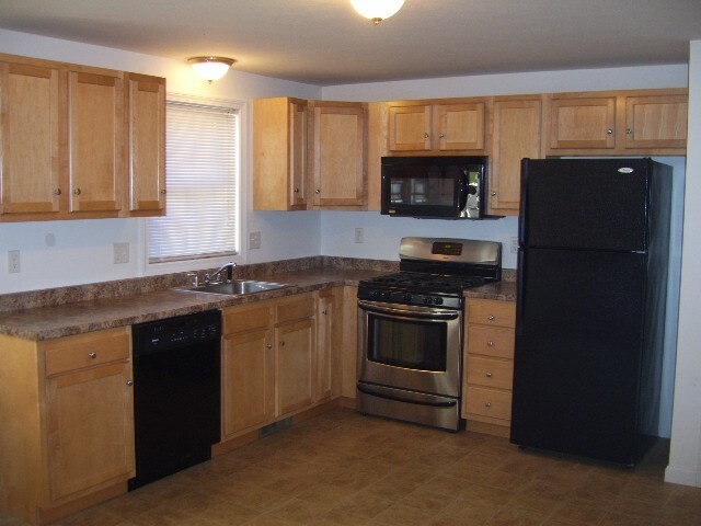 126 Mill St in Lancaster, MA - Building Photo - Building Photo