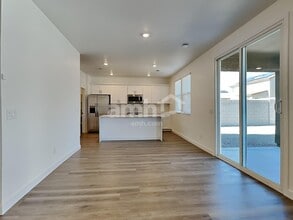 20177 W Thomas Rd in Buckeye, AZ - Foto de edificio - Building Photo