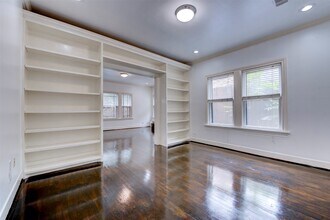 2415 Elmen St in Houston, TX - Building Photo - Building Photo