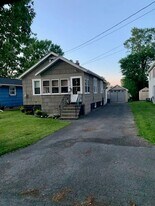 324 Fairmount Ave in Liverpool, NY - Building Photo