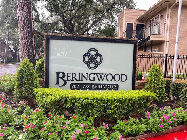 728 Bering Dr
