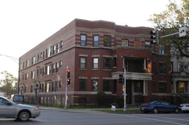 4501 S Michigan Ave in Chicago, IL - Foto de edificio - Building Photo