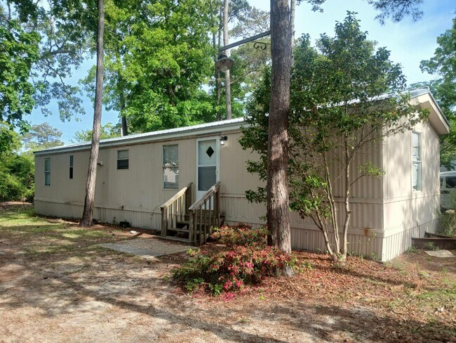 112 NE 78th St in Southport, NC - Building Photo - Building Photo