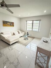 5170 SW 40th Ave in Fort Lauderdale, FL - Building Photo - Building Photo