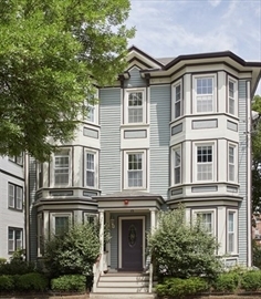 15 Upland Rd, Unit #1 in Cambridge, MA - Building Photo