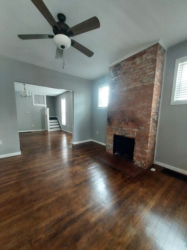 17 W Shields St in Newark, OH - Building Photo - Building Photo