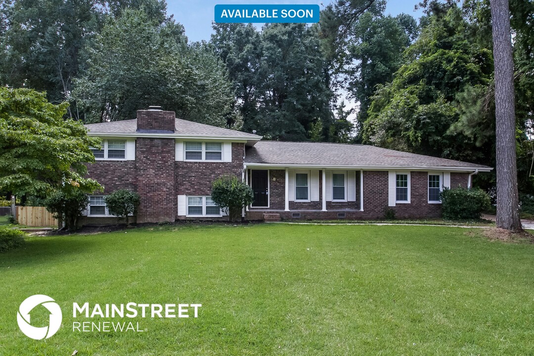 1451 Cardinal Ln in Austell, GA - Building Photo