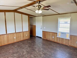 314 W 6th St in Burkburnett, TX - Building Photo - Building Photo