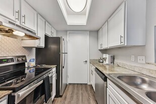 The Lantern Apartments in Austin, TX - Building Photo