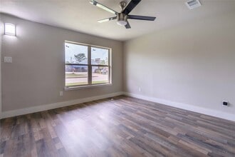 12044 Beechnut St in Houston, TX - Building Photo - Building Photo