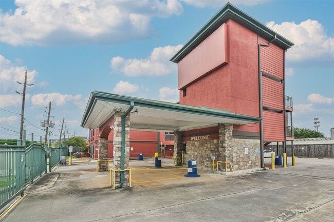 property at 1025 Swanson St