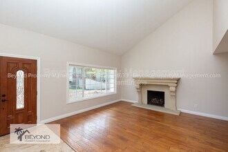 1595 Avenida De Los Lirios in Encinitas, CA - Building Photo - Building Photo