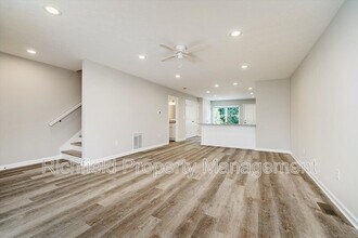 7266 W Reformatory Rd in Fortville, IN - Building Photo - Building Photo