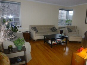 1529 Beacon St, Unit 8 in Brookline, MA - Building Photo - Building Photo