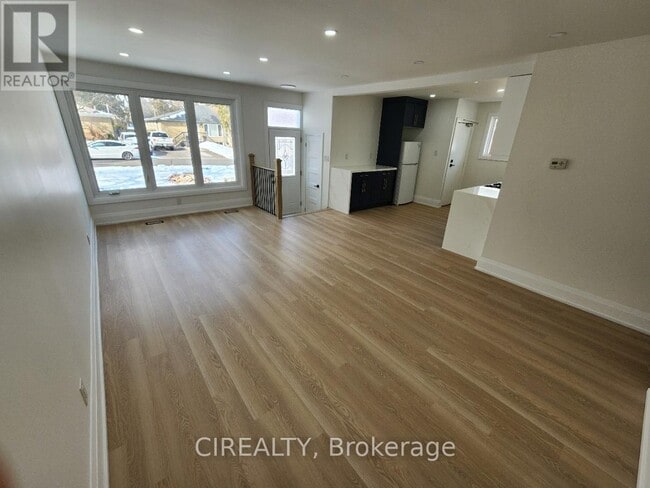 property at 31 Bailey Crescent