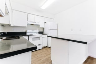 Rancho Alvarado in Las Vegas, NV - Building Photo