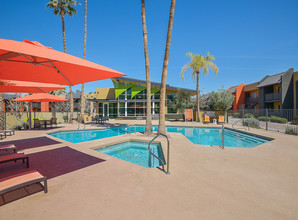 Onnix Apartments in Tempe, AZ - Building Photo - Building Photo