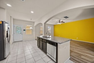 7223 Pavilion Dr in Houston, TX - Building Photo - Building Photo