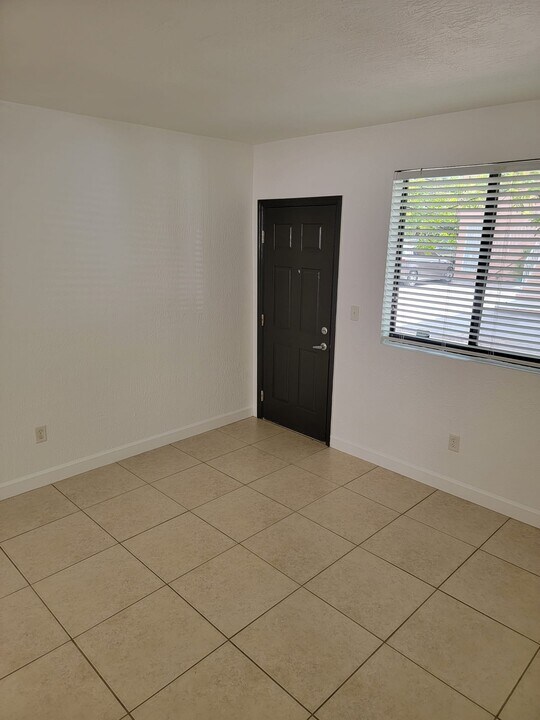 421 SW 6th St in Miami, FL - Building Photo