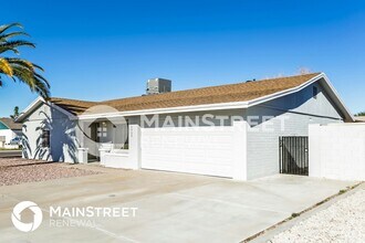 4068 W Mescal St in Phoenix, AZ - Building Photo - Building Photo