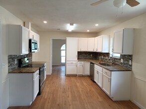 2412 Kimberly Ln in Plano, TX - Building Photo - Building Photo