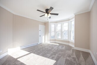 584 Mt Hope St in North Attleborough, MA - Building Photo - Building Photo