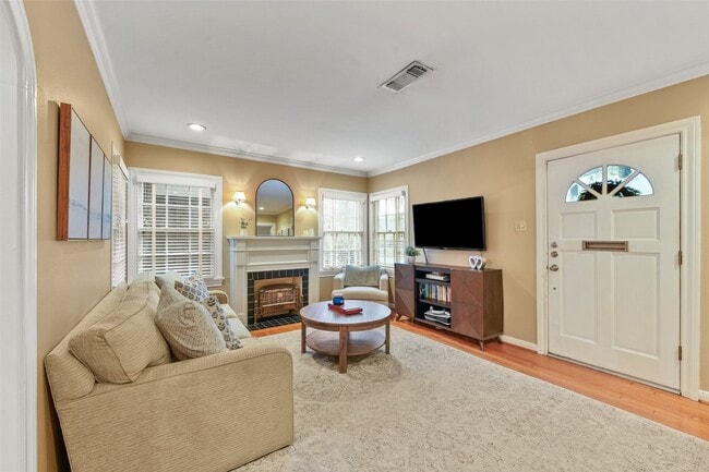 property at 2323 Bartlett St