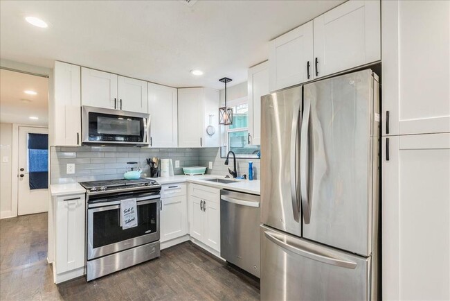 2203 Santa Rita St in Austin, TX - Building Photo - Building Photo