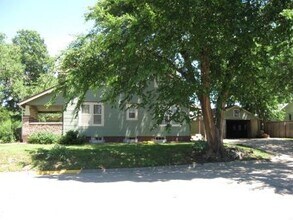 1431 Yuma St in Manhattan, KS - Building Photo - Building Photo