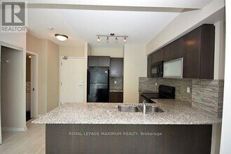59-559 E Liberty St in Toronto, ON - Building Photo - Building Photo