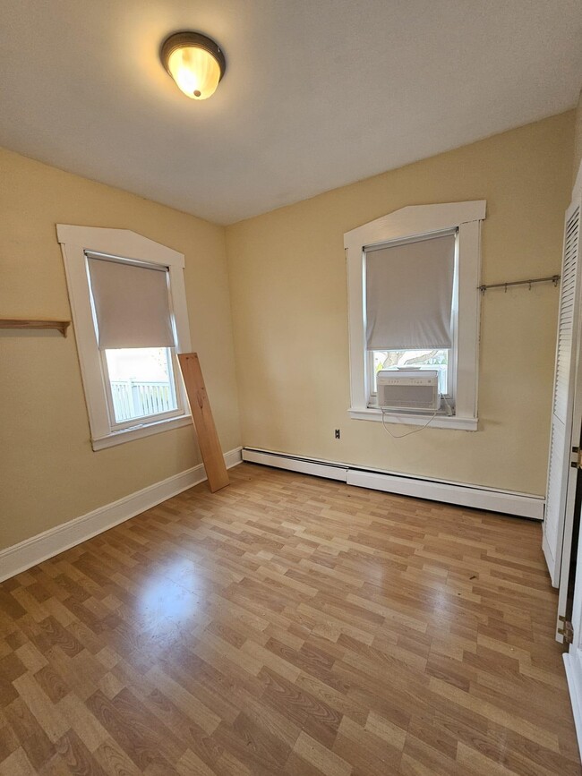 513 Post Ave in Lyndhurst, NJ - Building Photo - Building Photo