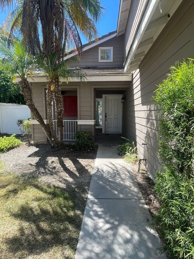 857 Rock Ridge Ct in Corona, CA - Building Photo - Building Photo