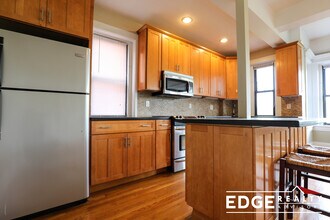 67 Carlton St, Unit 1 in Brookline, MA - Building Photo - Building Photo